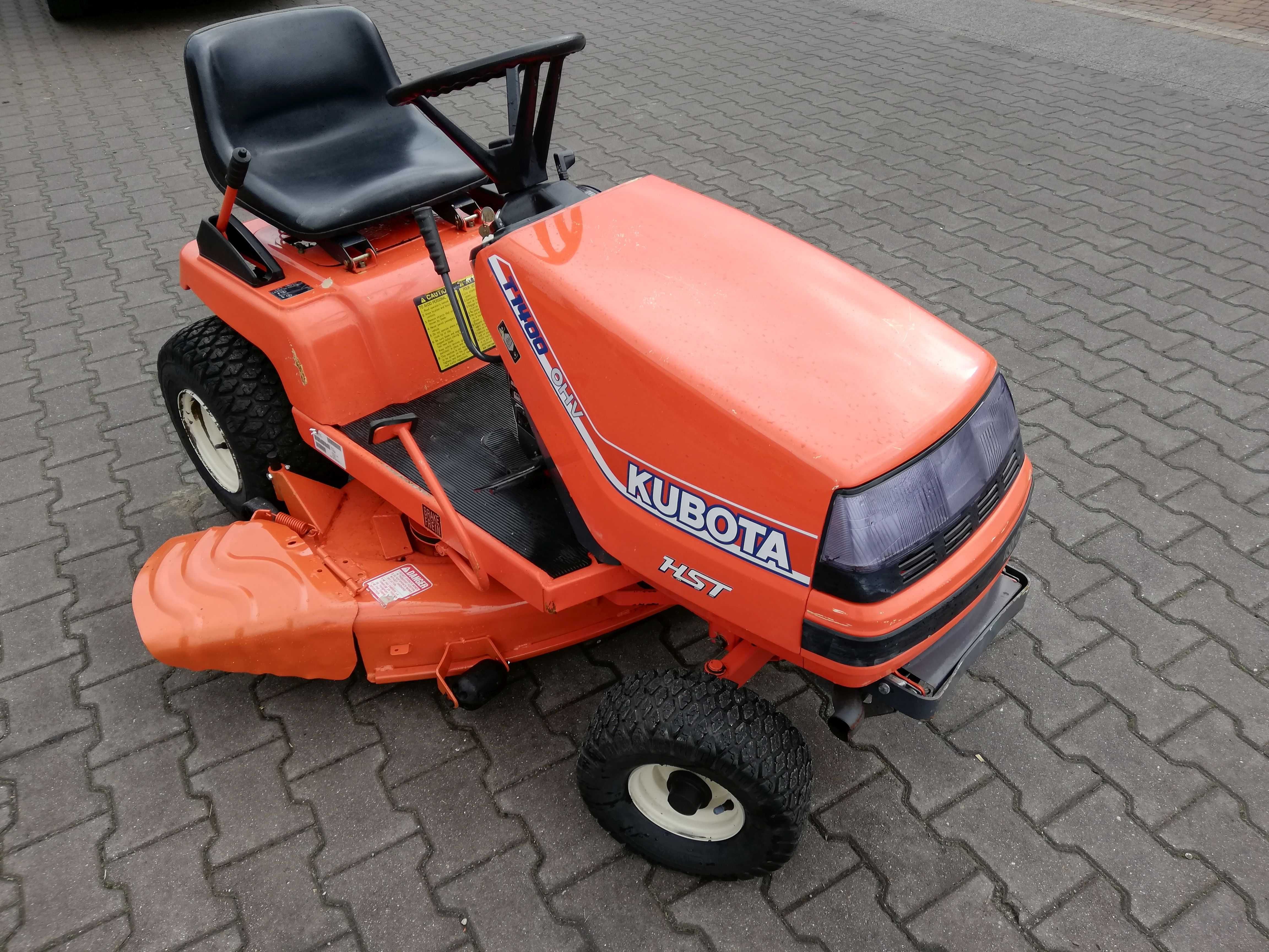 Traktor ogrodowy Kubota T1400HST wyrzut boczny hydrostat