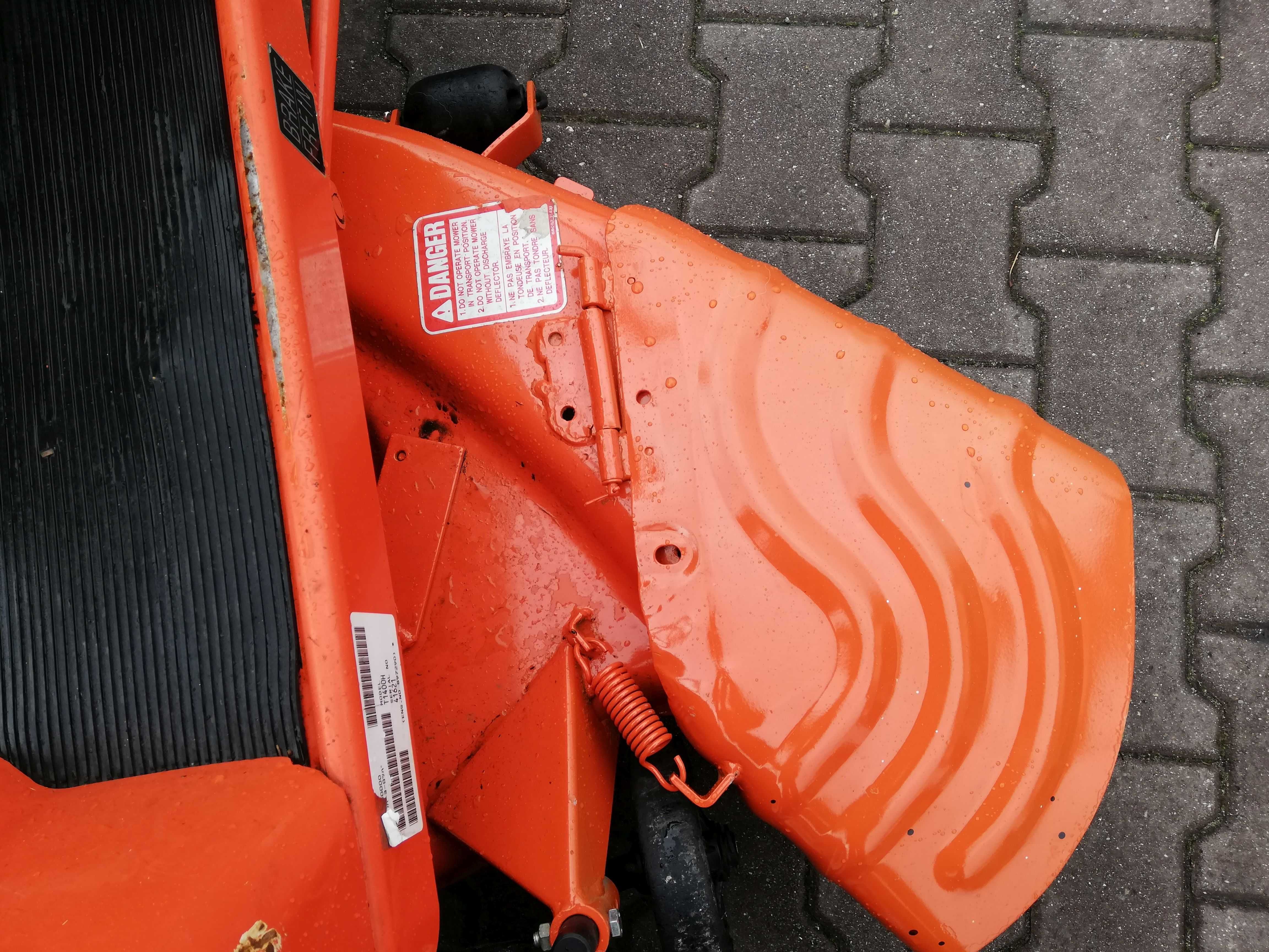 Traktor ogrodowy Kubota T1400HST wyrzut boczny hydrostat