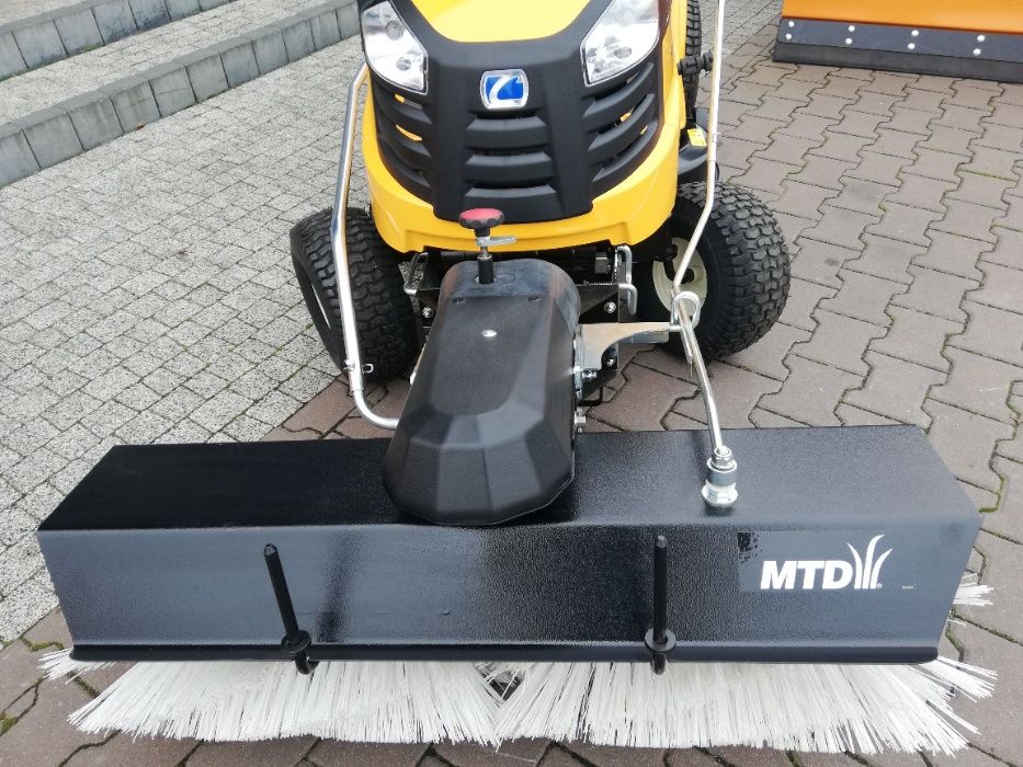 Najtańszy nowy traktor ogrodowy z zamiatarką Cub Cadet LT1NR92 16KM!!!