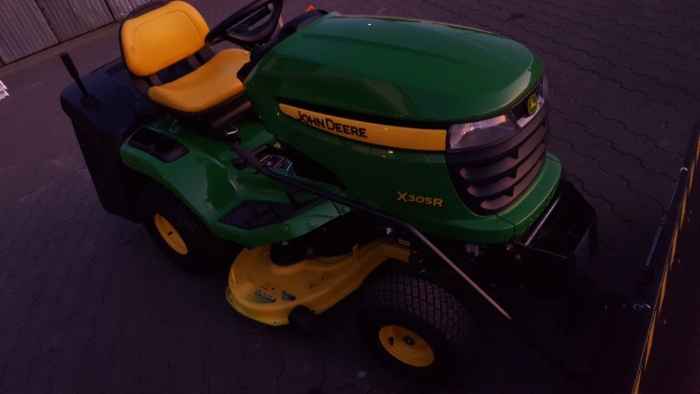 Najmocniejszy traktorek kosiarka John Deere X305R silnik Kawasaki