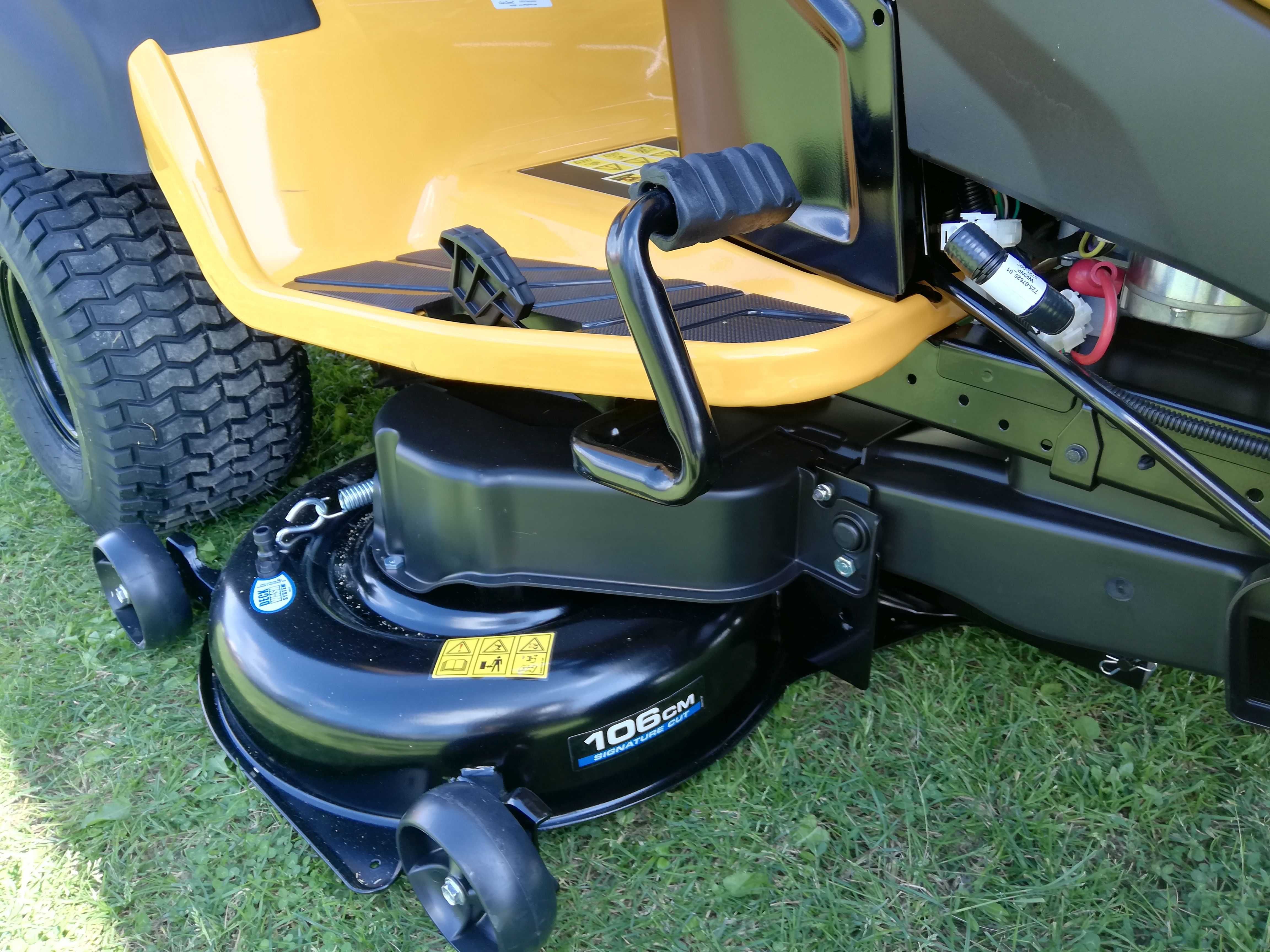 Traktor ogrodowy CUB CADET XT1 QR106 pompa oleju moc 18KM 106cm