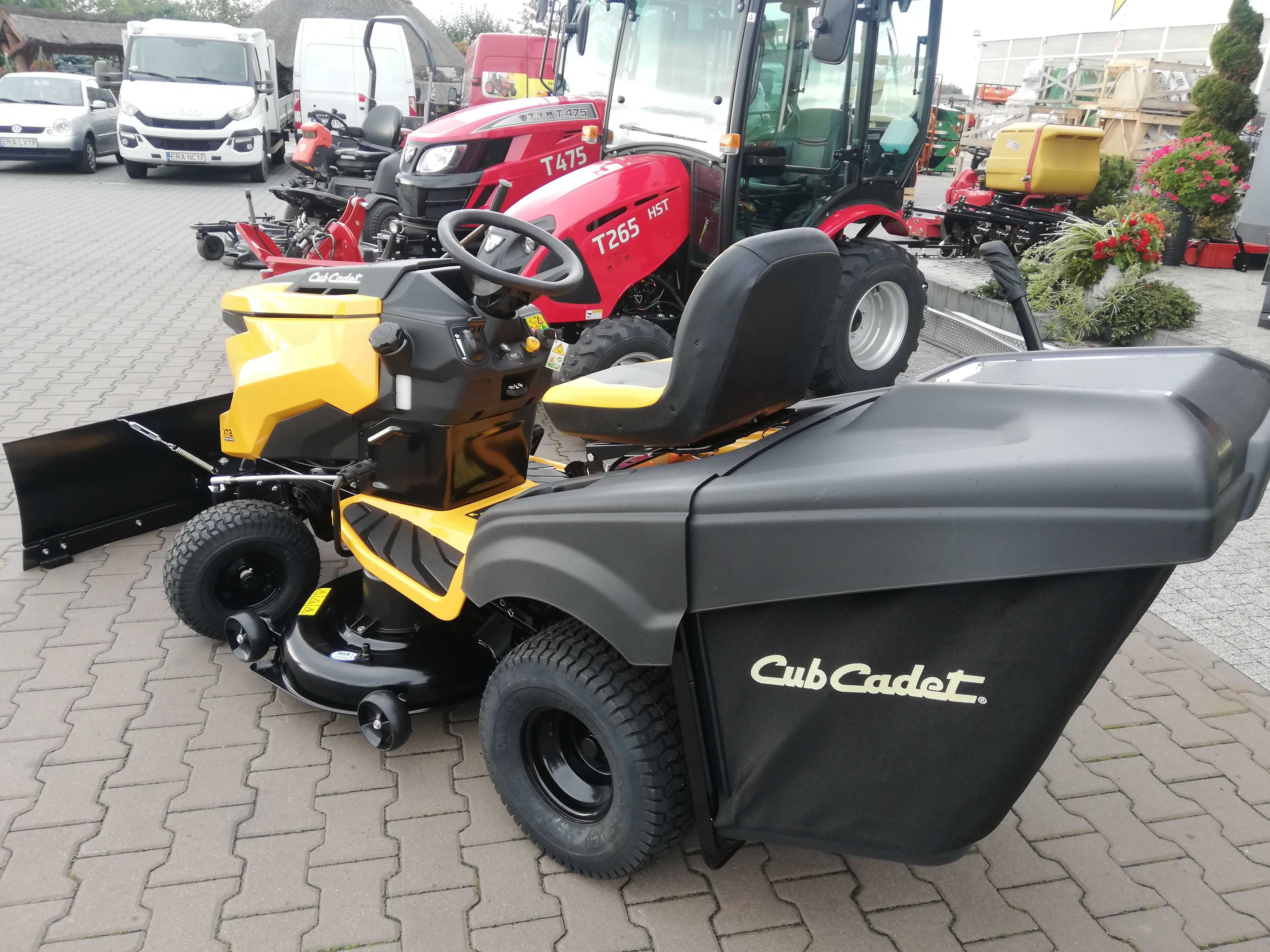 Najlepszy traktor do koszenia trawy Cub Cadet XT2 20KM +pług śnieżny