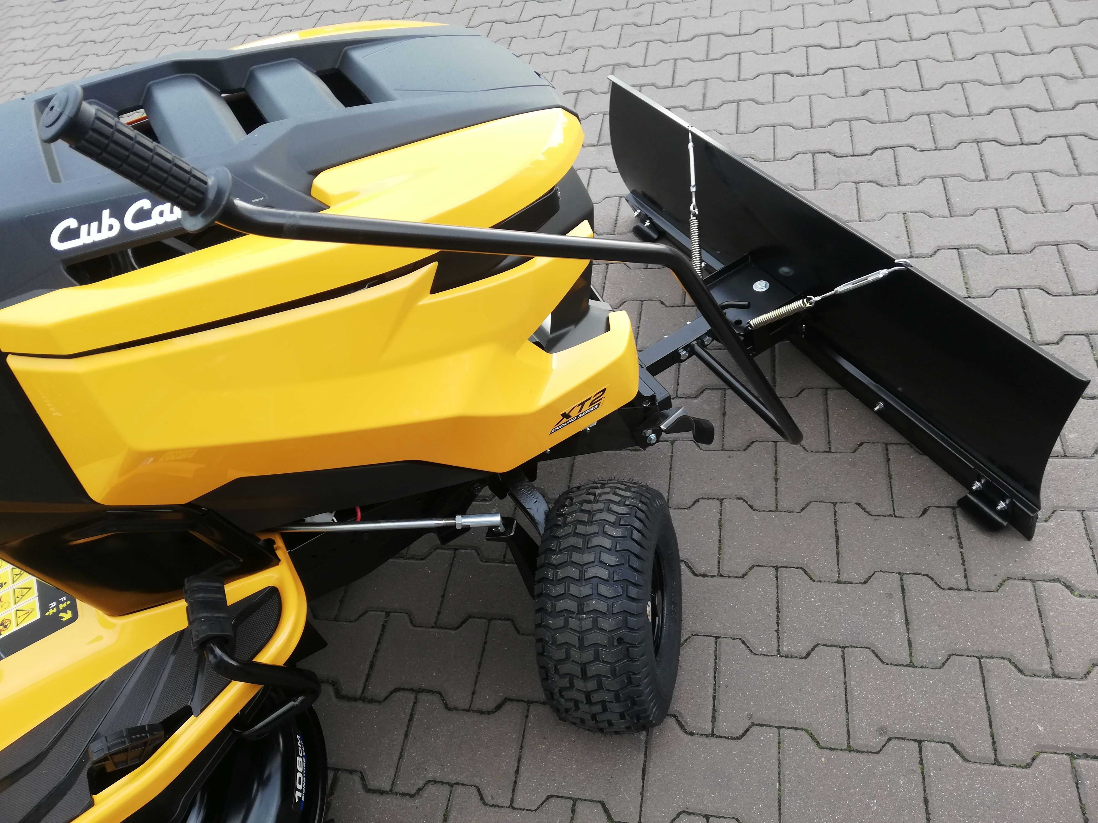 Najlepszy traktor do koszenia trawy Cub Cadet XT2 20KM +pług śnieżny