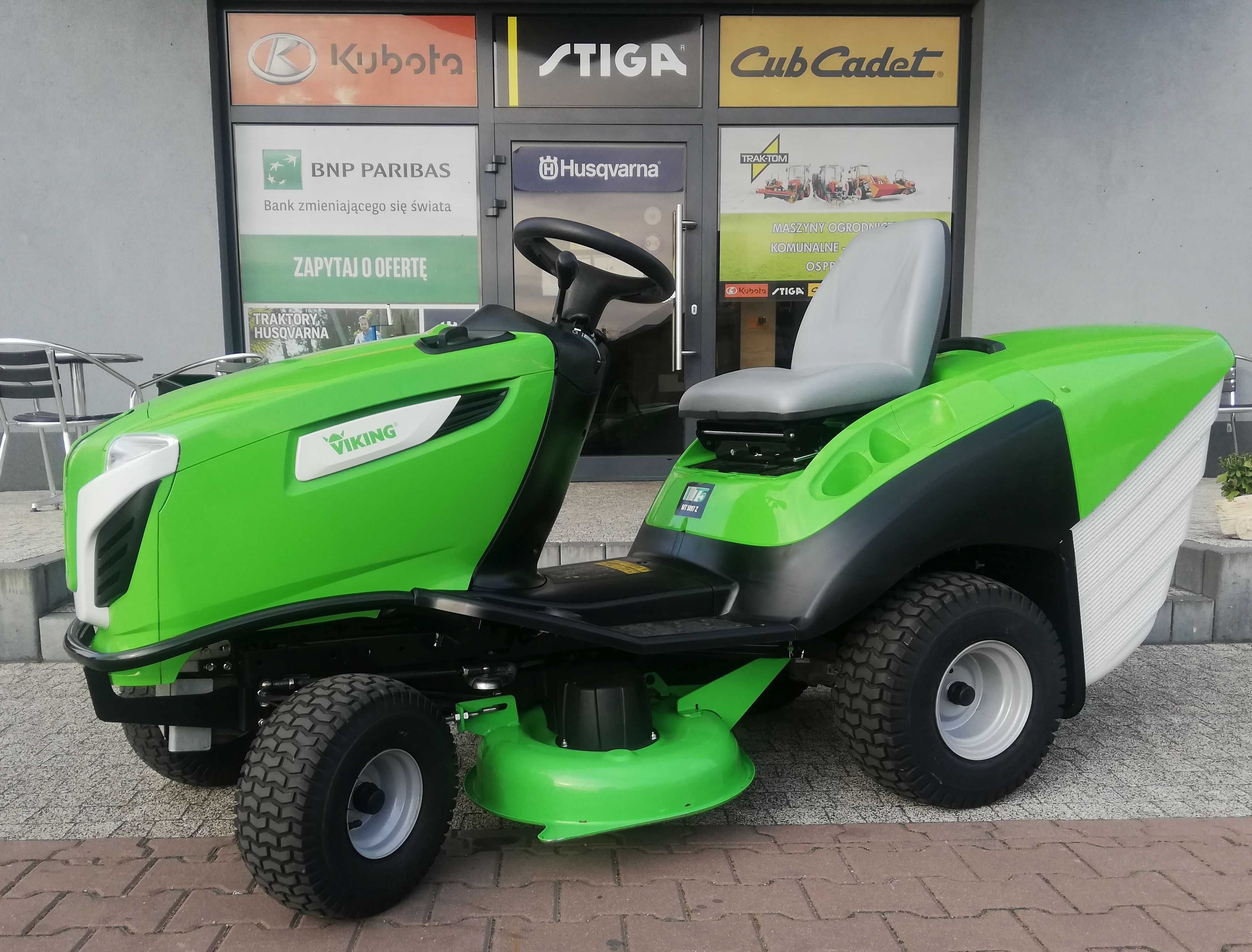 Demo Traktor kosiarka VIKING jak nowy 2 cylindry , pompa oleju Briggs