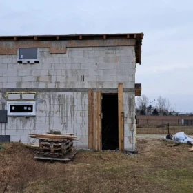 Sprzedam nowy całoroczny domek 70m2. Działka 500m2. Woda całoroczna.