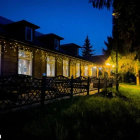 Budynek restauracyjno-hotelowy z kręgielnią Mazury